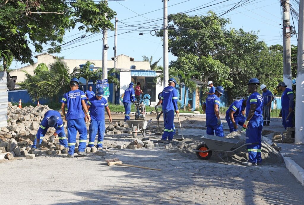 Obras De Saneamento B Sico Em Manguinhos E Nivelamento Dos