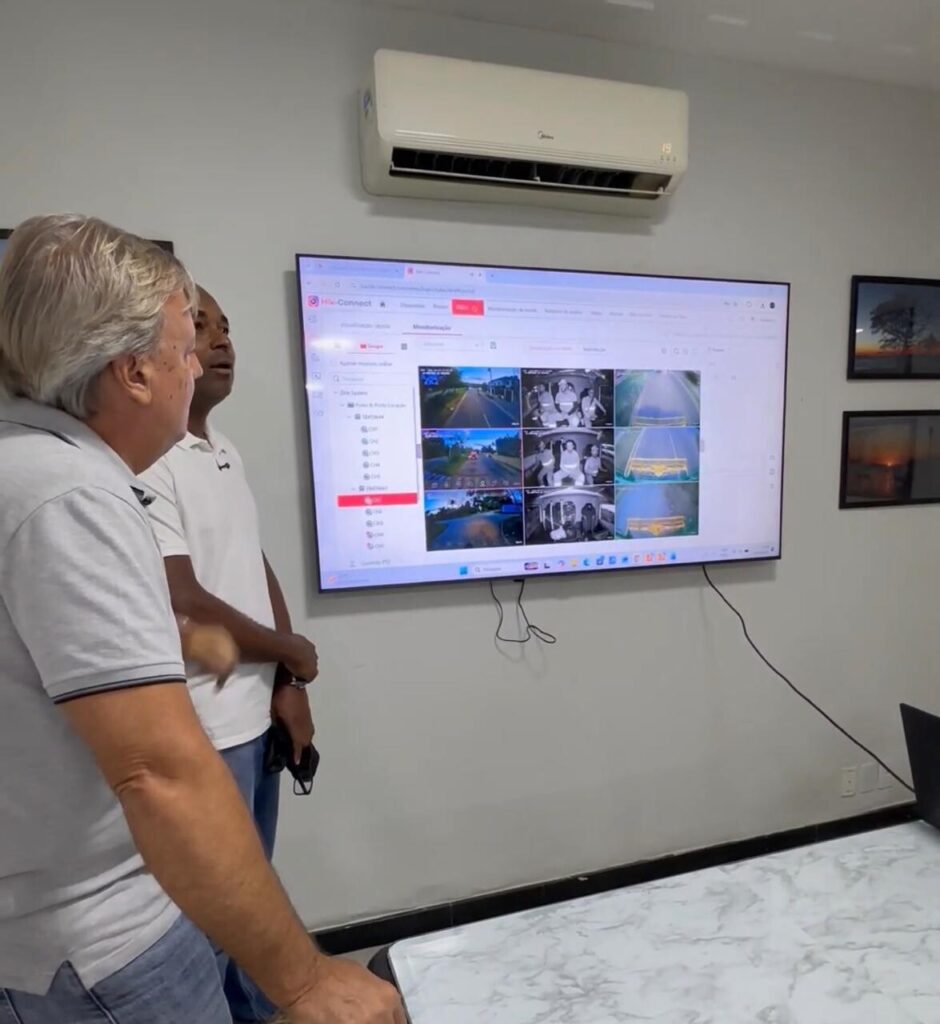 PREFEITURA DE BÚZIOS RECEBE PRIMEIROS CAMINHÕES DA NOVA FROTA DE COLETA DE LIXO WhatsApp Image 2026 04 13 At 19.29.58 1 940x1024