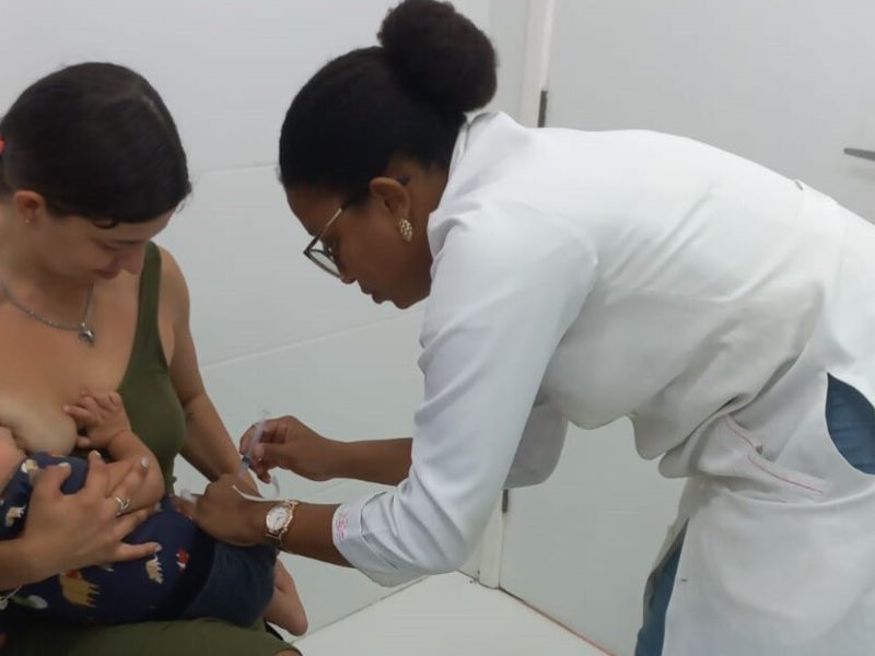 Vacina na UBS de Geribá